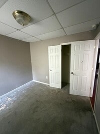 Building Photo - 47 Yale St