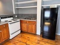 Building Photo - 137 S Ferry St