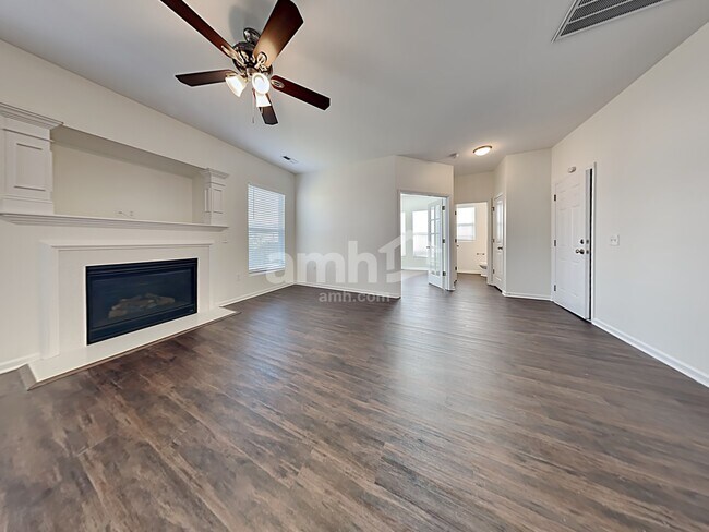 Building Photo - 136 Marinella Dr