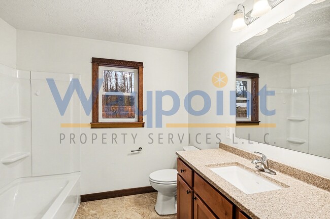 Building Photo - 1820 S Greenville Rd