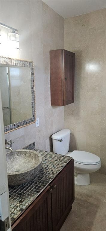 Building Photo - 8822 Bay Pointe Dr