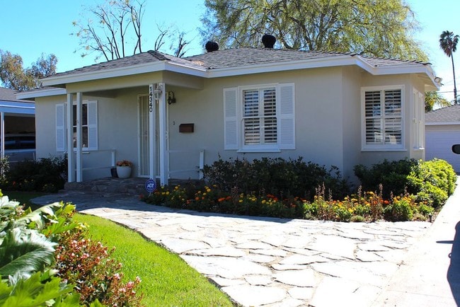 Charming and well maintained - 14340 Hatteras St
