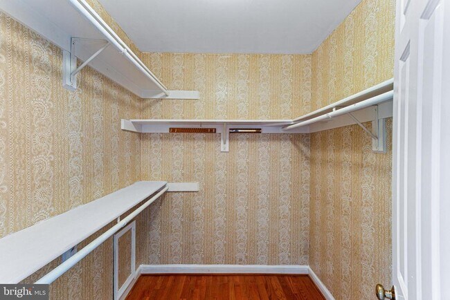 Building Photo - 7416 Royal Dominion Dr