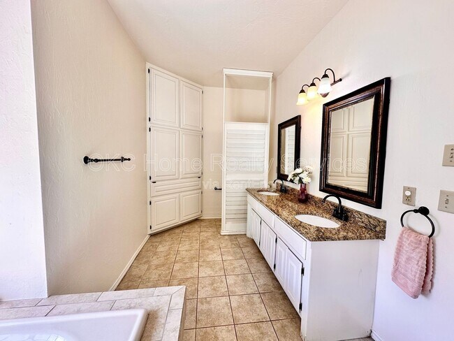 Building Photo - 4232 NW 144th St