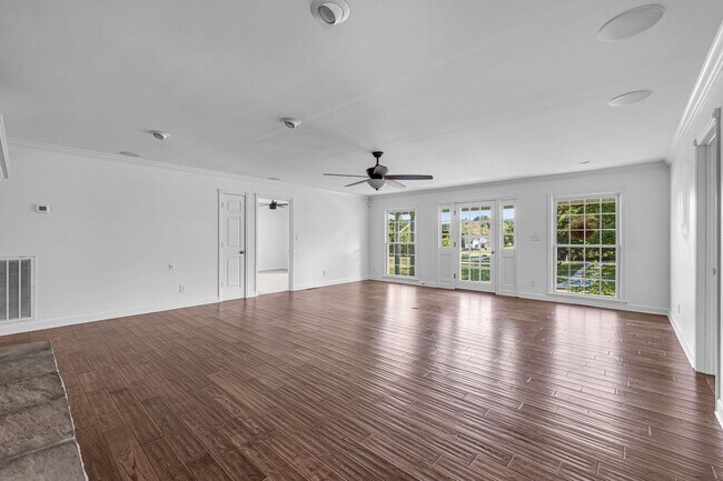 Building Photo - 4861 Bethesda Rd