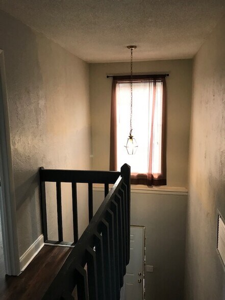 Building Photo - 1595 Megan Bay Cir