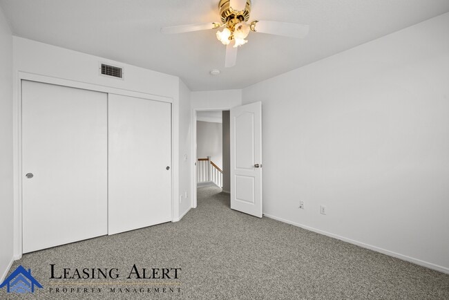 Building Photo - 28475 Nicholas Cir