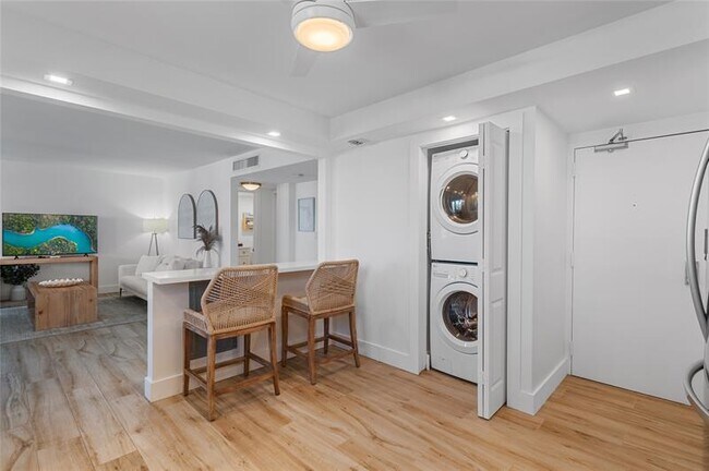 Building Photo - 3500 Galt Ocean Dr