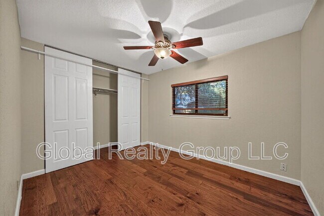 Building Photo - 12914 Ocean Glade