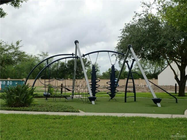 Building Photo - 37 Providence Ave