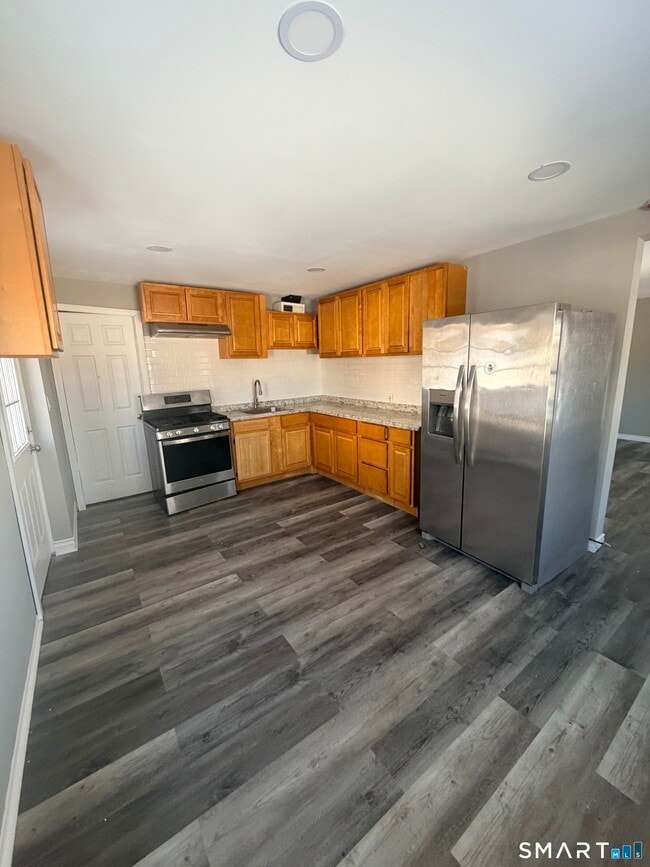 Building Photo - 58 Victory Dr