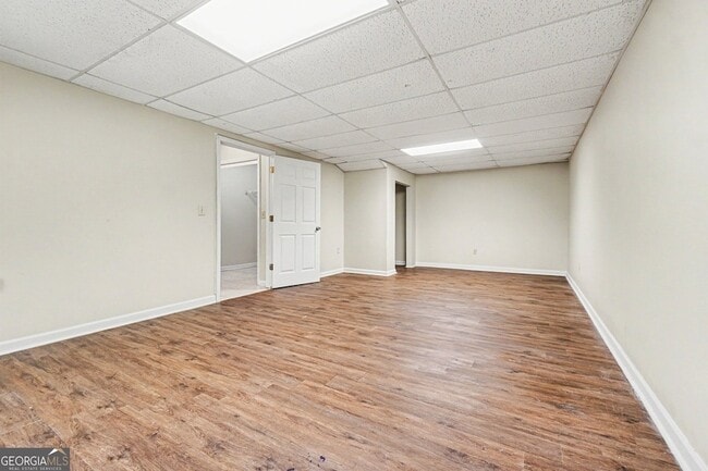 Building Photo - 181 N Springs Dr