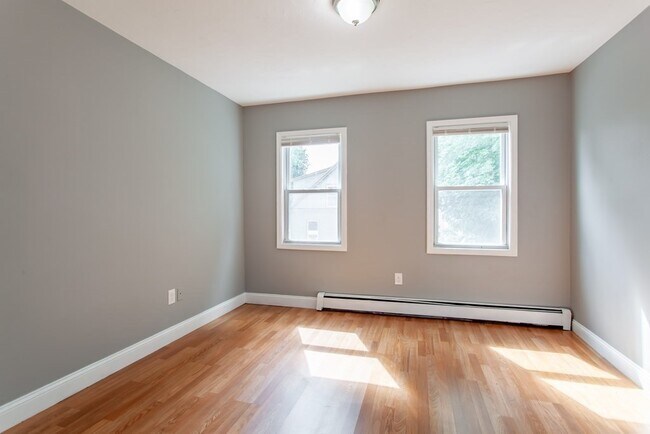 Building Photo - 14 Benefit Terrace