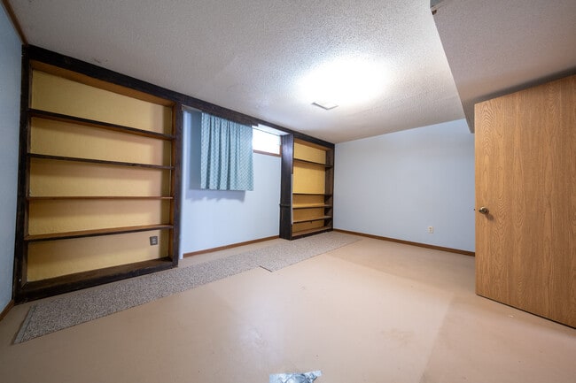 Building Photo - 408 Edgar Pl