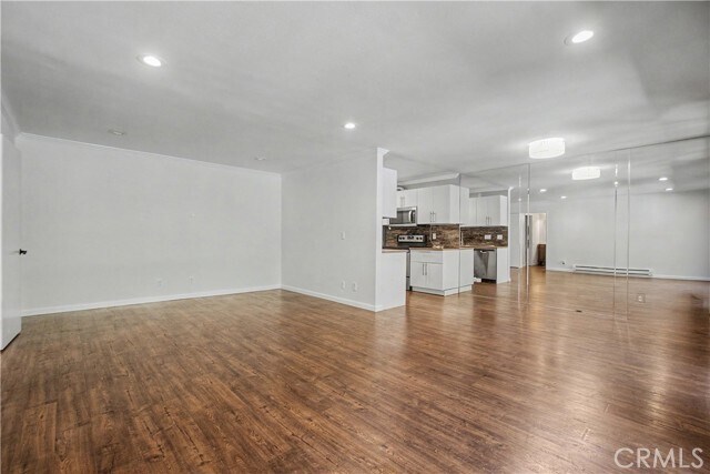 Building Photo - 322 Miraleste Dr