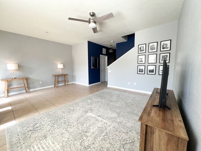 Building Photo - 7722 Fairgrove Ave