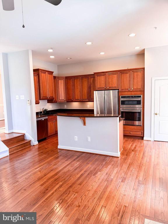 Building Photo - 7761 Legere Ct