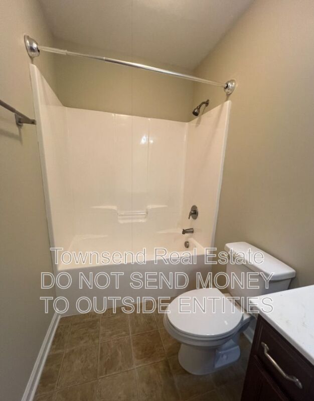 Building Photo - 6426 Burnside Pl