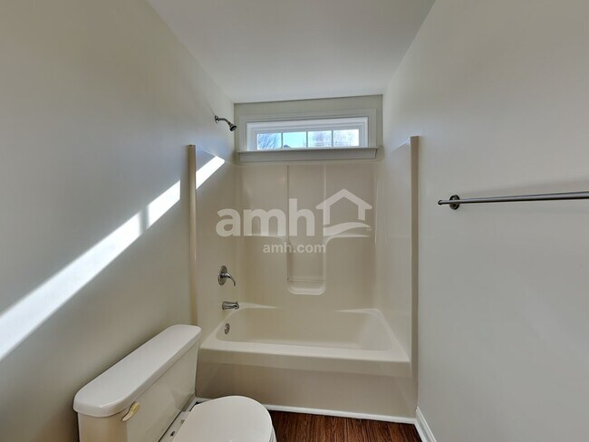 Building Photo - 2003 Monaco Ct