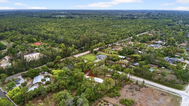 Building Photo - 16932 Okeechobee Blvd