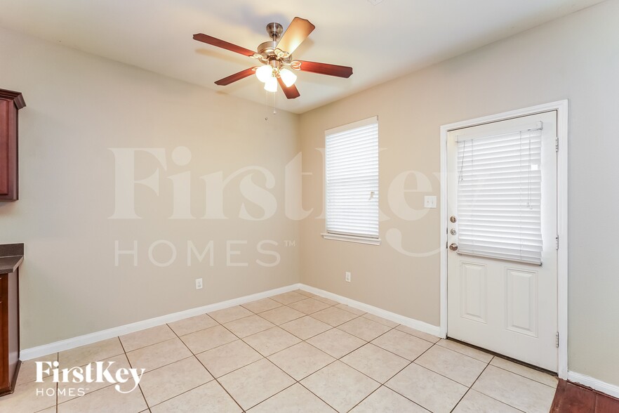 Building Photo - 4717 Cedar Springs Dr