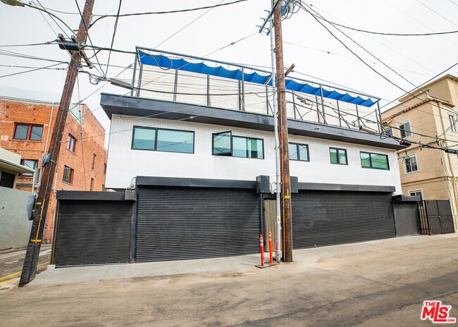 Building Photo - 14 Brooks Ave