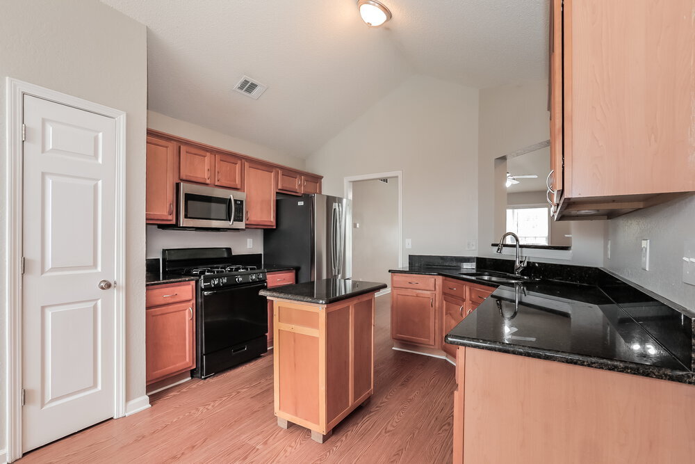 Building Photo - 409 Mazley Dr
