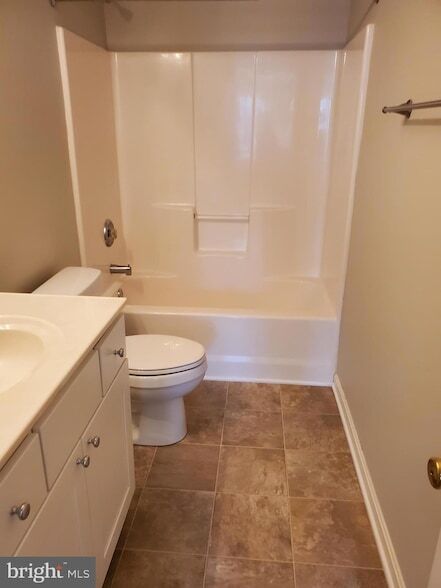 Building Photo - 20945 Brookstone Ct