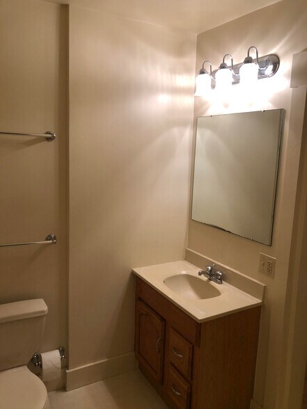 Primary Photo - 115 Market St