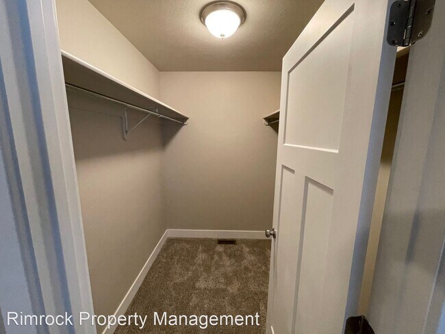 Building Photo - 3 br, 2 bath House - 38 Twin Pines Loop