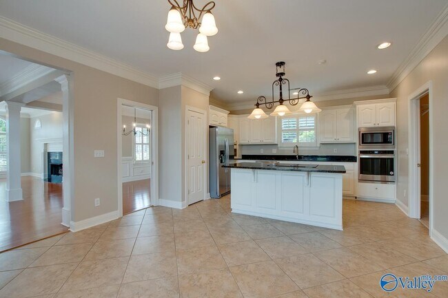Building Photo - 3017 Brunswick Cir SE
