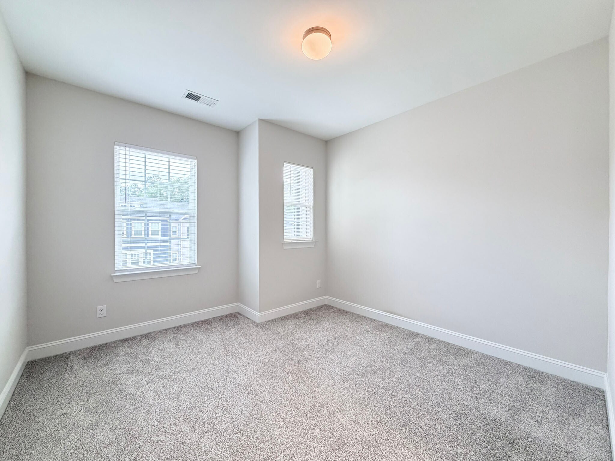 Building Photo - 829 Amley Pl