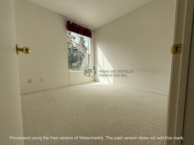 Building Photo - 643 Atherton Pl