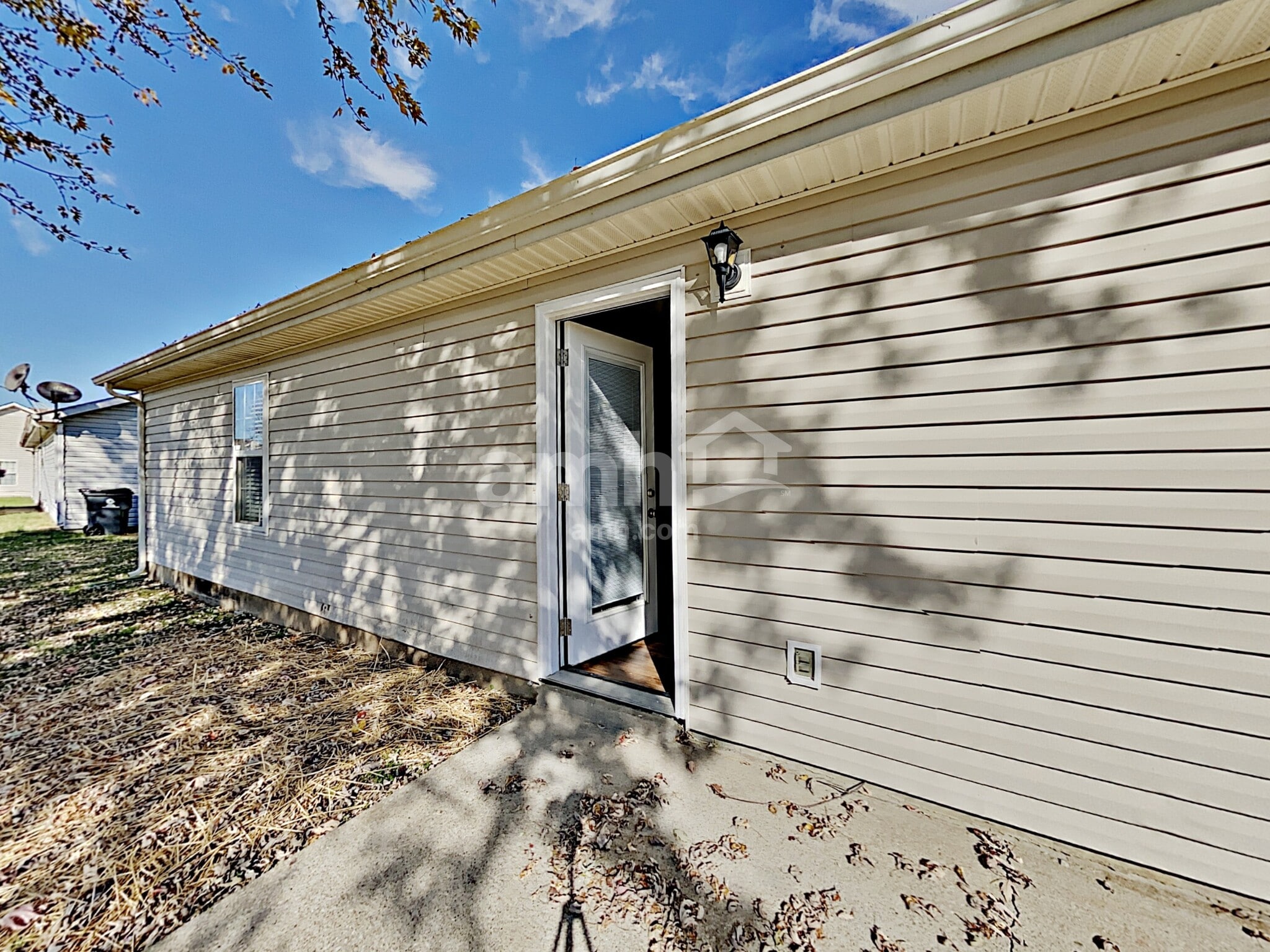 Building Photo - 1624 Jo Ann Dr
