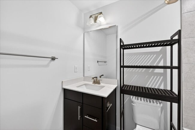 Building Photo - 530 Billingsley Rd