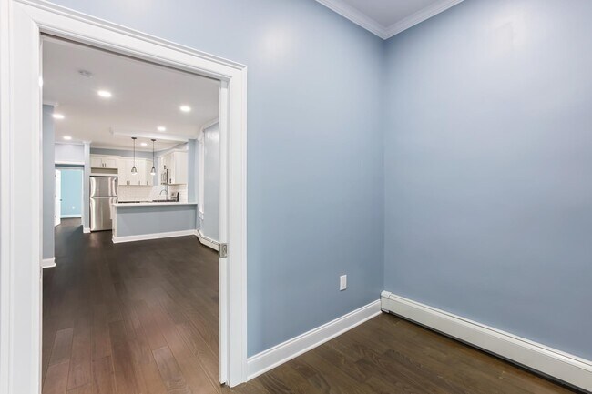 Building Photo - 380 Baldwin Ave