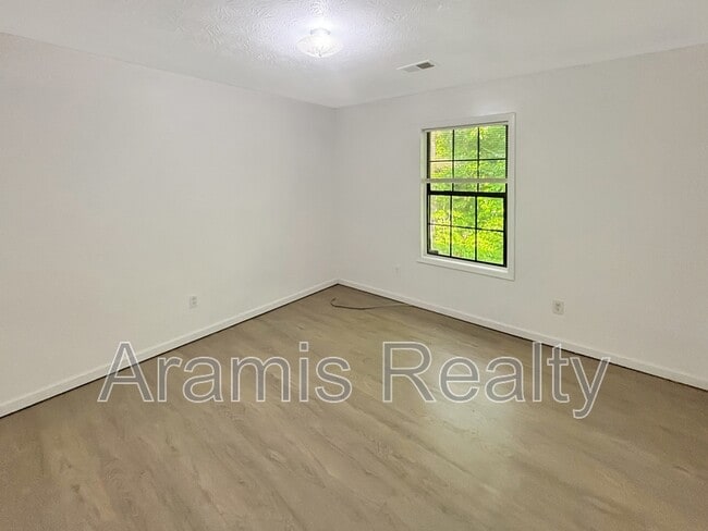 Building Photo - 3036 Destin Cir
