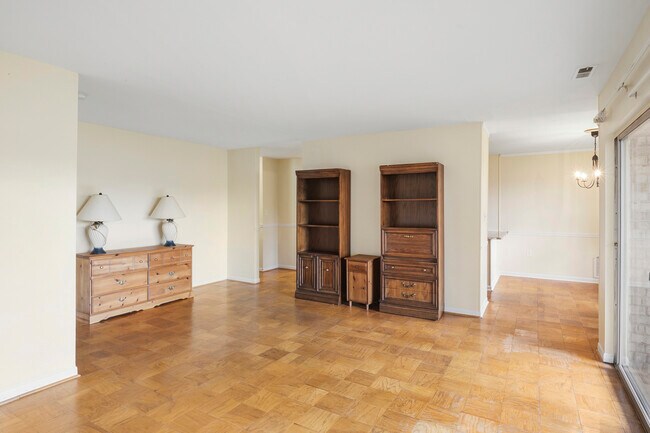 Building Photo - 5019 Green Mountain Cir