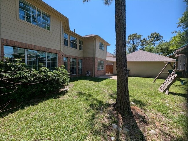 Building Photo - 3323 Scenic Elm St