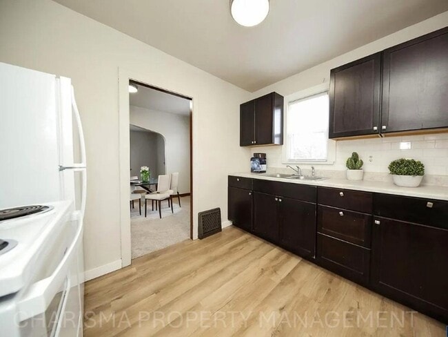 Building Photo - Charming 3 BD Home Across from Emerson Park – Move-In Ready!