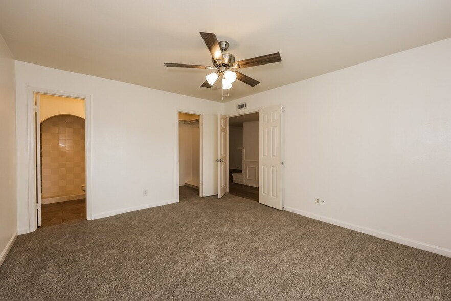 Building Photo - 2117 Blue Ridge Trail