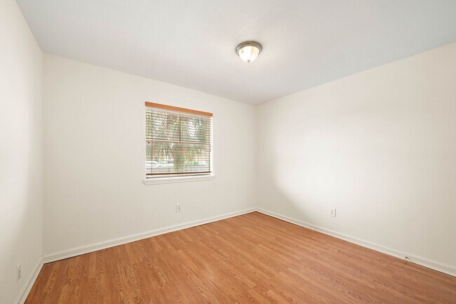 Building Photo - 2828 61st St