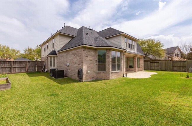 Building Photo - 2207 Bayou Cove Ln