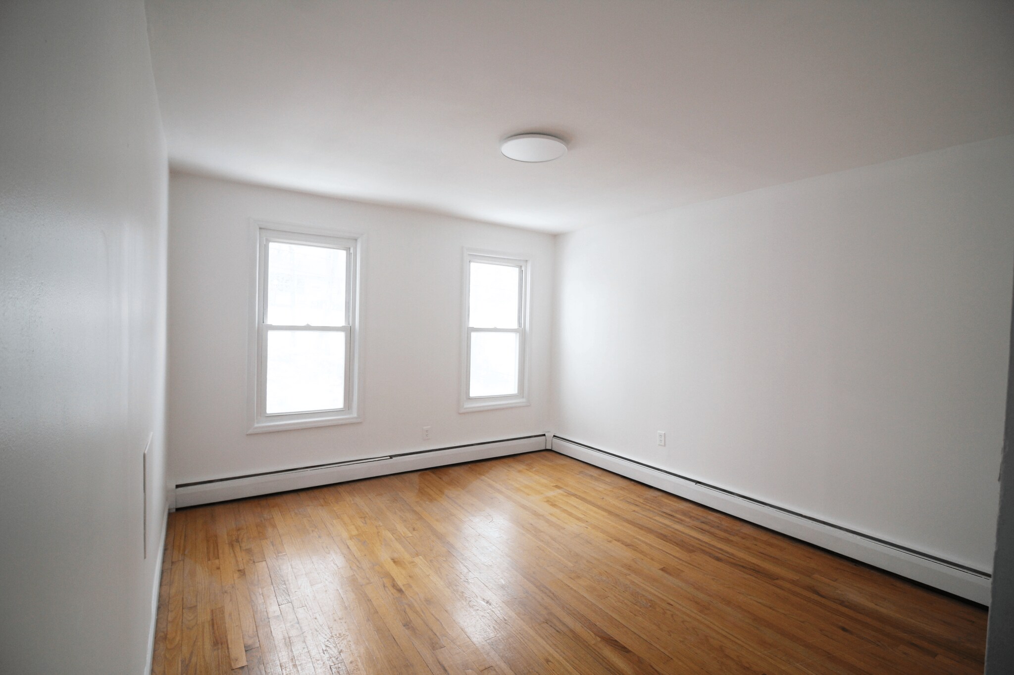 Building Photo - 51 High St