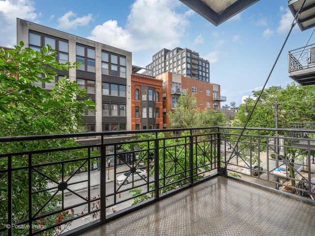 Building Photo - 1155 W Madison St