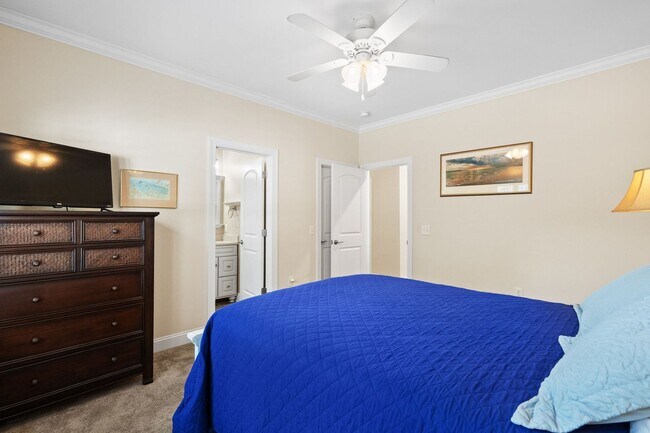 Building Photo - Coastal Living at its Best: Charming 3-Bedroom Near the Beach
