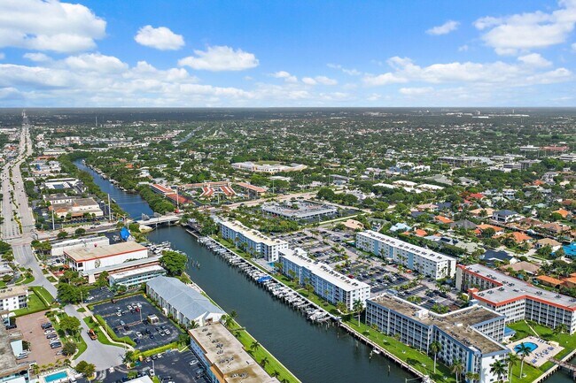 Building Photo - 108 Paradise Harbour Blvd