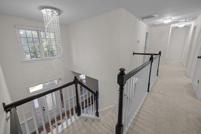 Building Photo - 2406 Flints Pond Cir