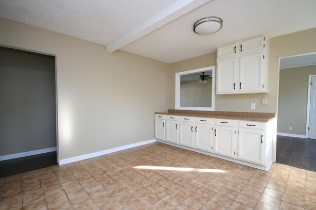 Building Photo - 4015 Apollo Dr SW