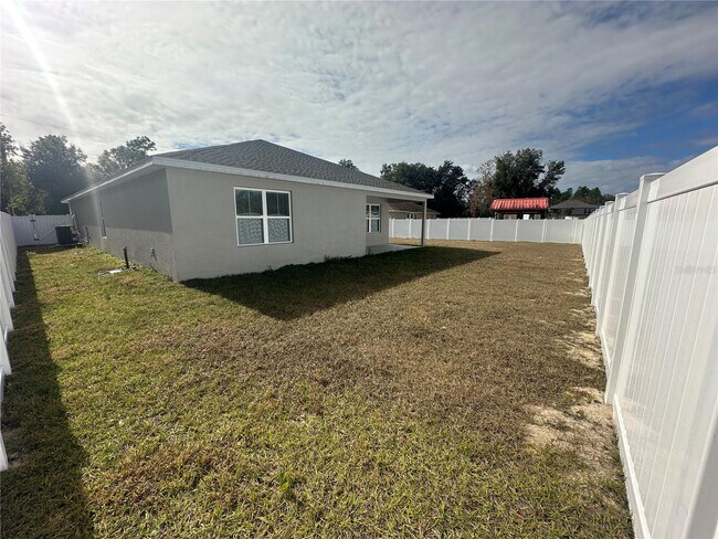 Building Photo - 8795 SW 135th Pl